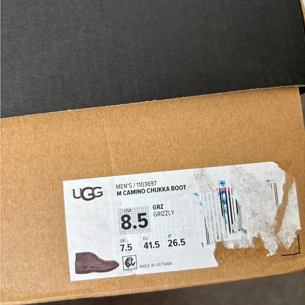 UGG Men's Brown Leather Boots - Picture 2 of 4